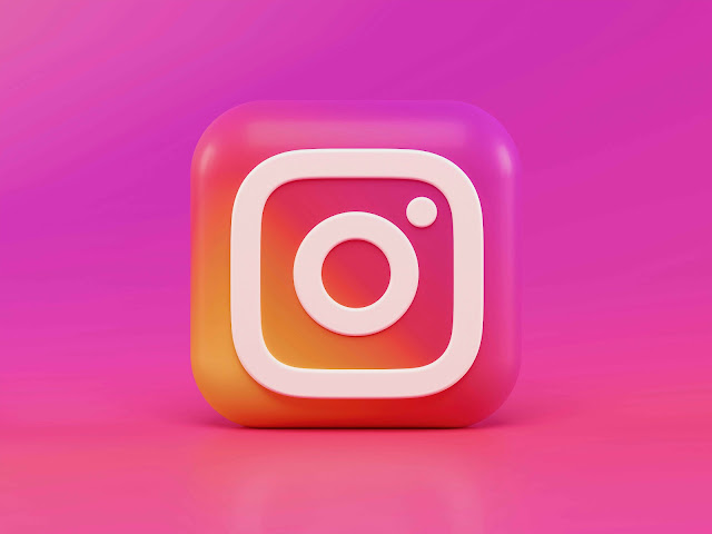 Instagram story features banner